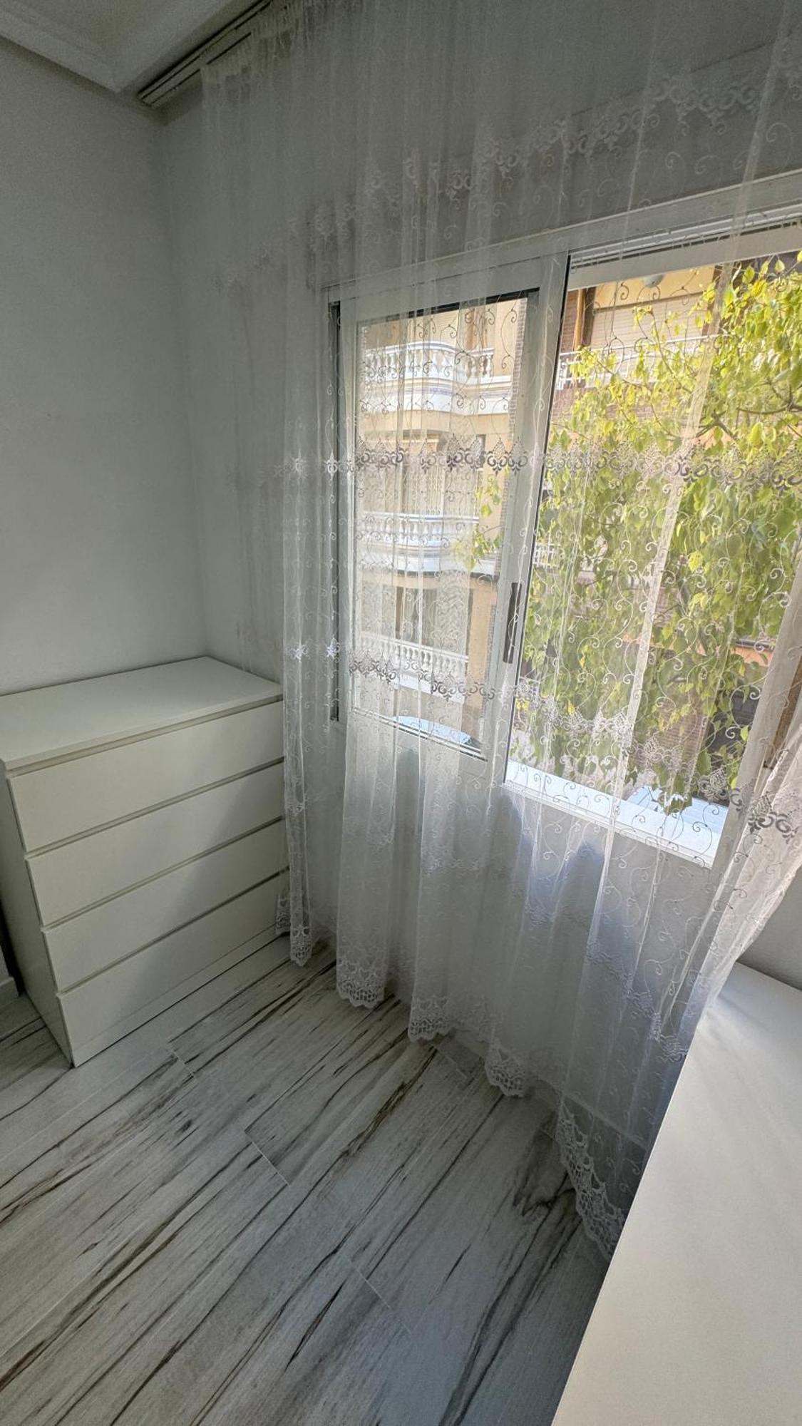 Playa Del Cura With 2 Bedrooms * Torrevieja